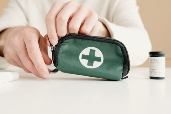 Pansement dentaire en pharmacie : utilité, limites et précautions